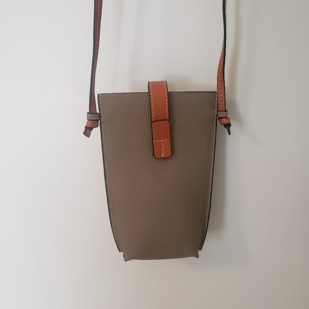 Leather cellphone purse